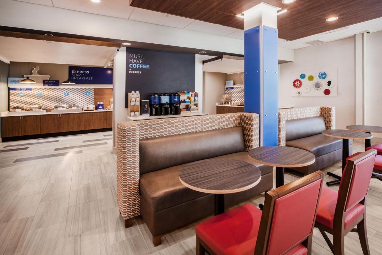 Holiday Inn Express & Suites - Stafford Nw - Sugar Land By Ihg エクステリア 写真