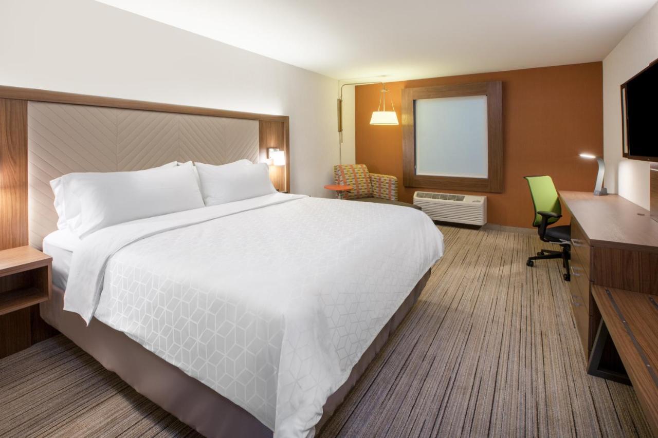 Holiday Inn Express & Suites - Stafford Nw - Sugar Land By Ihg エクステリア 写真