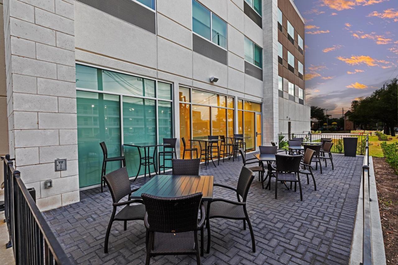 Holiday Inn Express & Suites - Stafford Nw - Sugar Land By Ihg エクステリア 写真