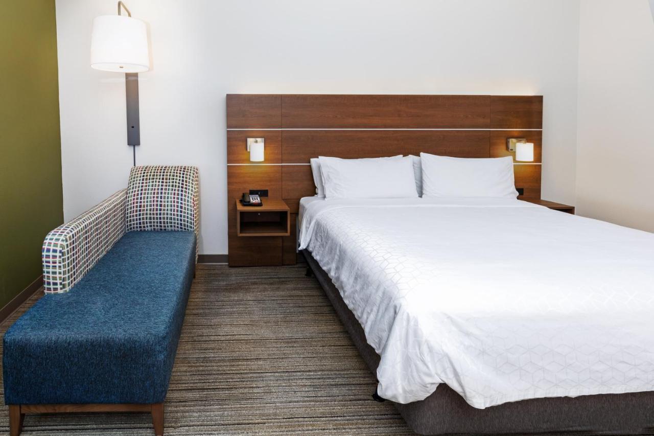 Holiday Inn Express & Suites - Stafford Nw - Sugar Land By Ihg エクステリア 写真