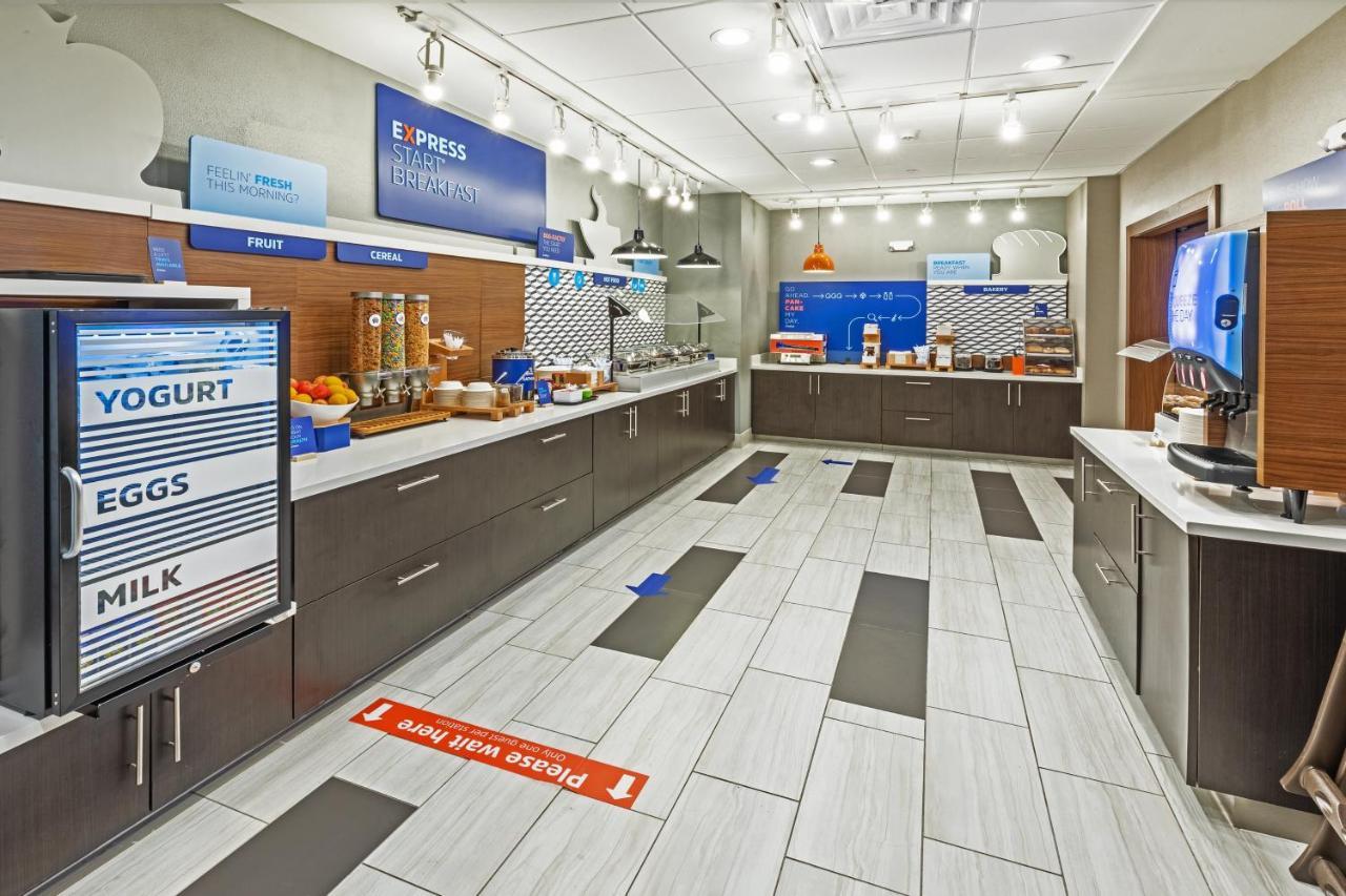 Holiday Inn Express & Suites - Stafford Nw - Sugar Land By Ihg エクステリア 写真