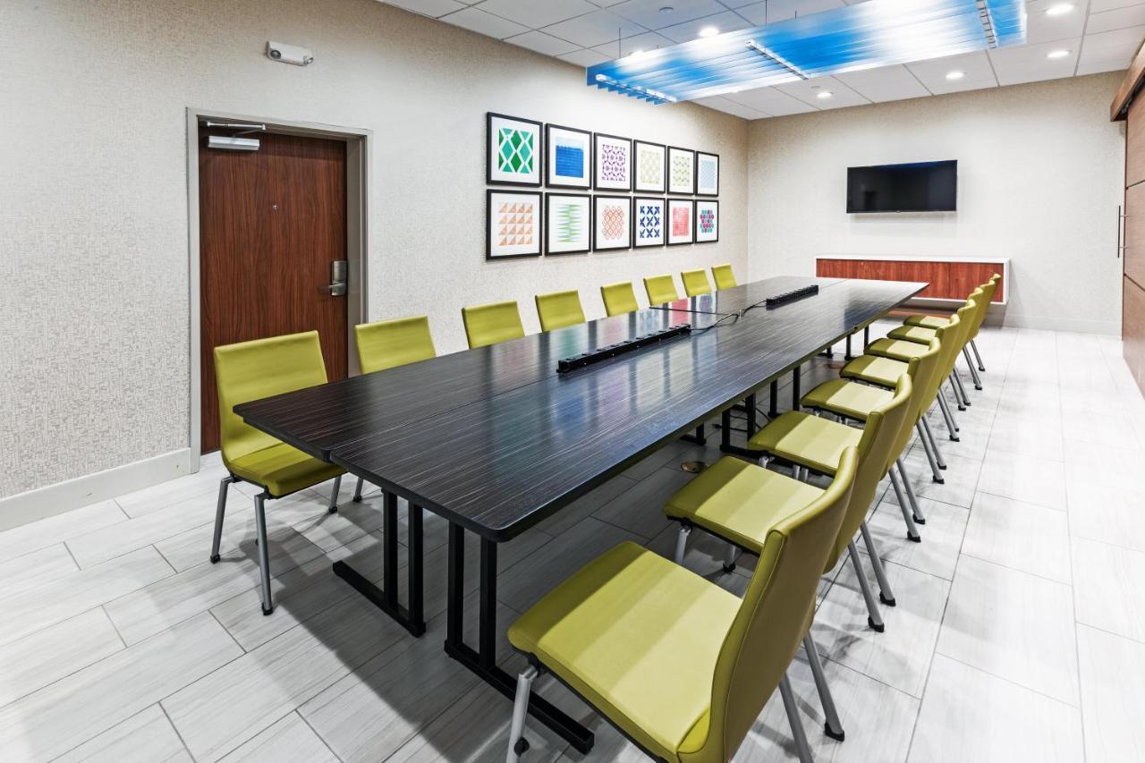 Holiday Inn Express & Suites - Stafford Nw - Sugar Land By Ihg エクステリア 写真